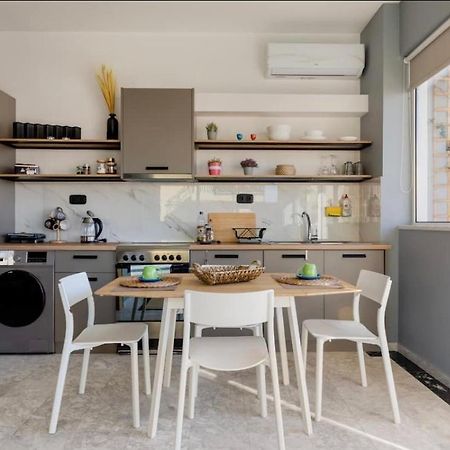 Apartamento Loft With Private Parking Atenas Exterior foto