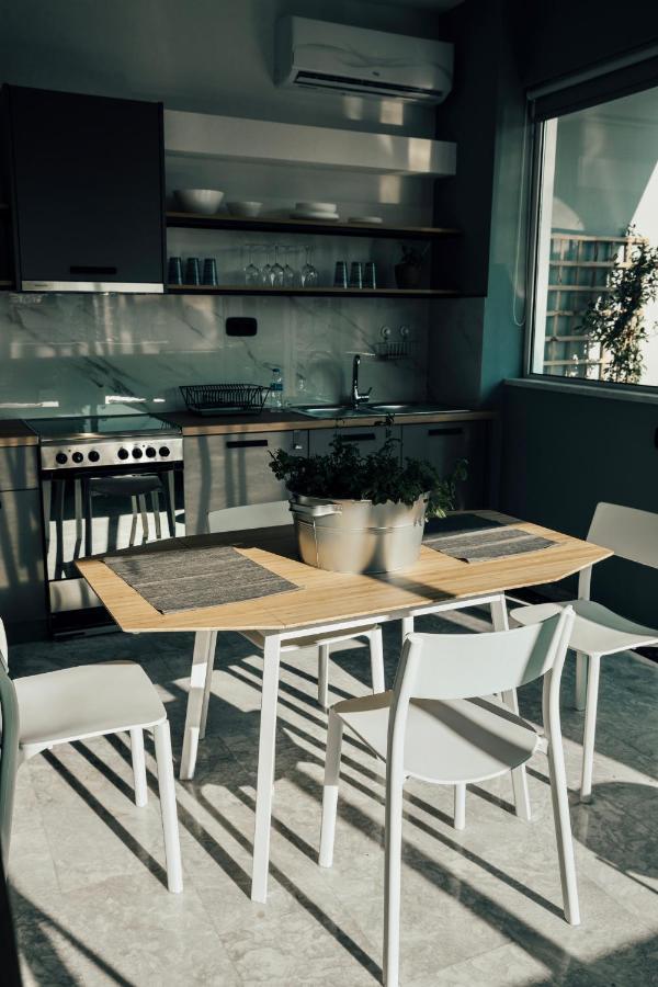 Apartamento Loft With Private Parking Atenas Exterior foto