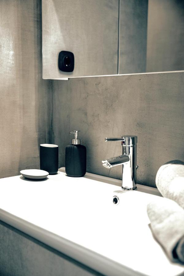 Apartamento Loft With Private Parking Atenas Exterior foto